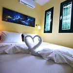 Cosy Apartment For Couples!